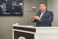 Vereador Alex Garcia solicita planejamento conjunto entre secretarias do município para solucionar os transtornos relacionados às lixeiras viciadas em Parintins
