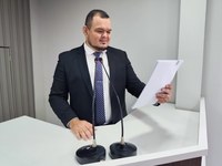 Vereador Azamor Pessoa apresenta indicação para conceder título de Cidadão Parintinense ao professor Eduardo França Lessa Júnior