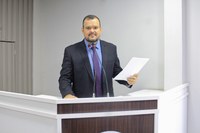 Vereador Azamor Pessoa apresenta proposta de incentivo ao mérito escolar em Parintins
