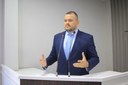 Vereador Azamor Pessoa denuncia descarte ilegal de lixo e entulhos nas Ruas de Parintins   