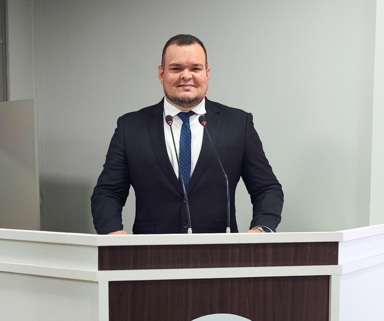 Vereador Azamor Pessoa é eleito presidente das Comissões de Educação e Desporto e de Direitos da Criança, do Adolescente e da Juventude