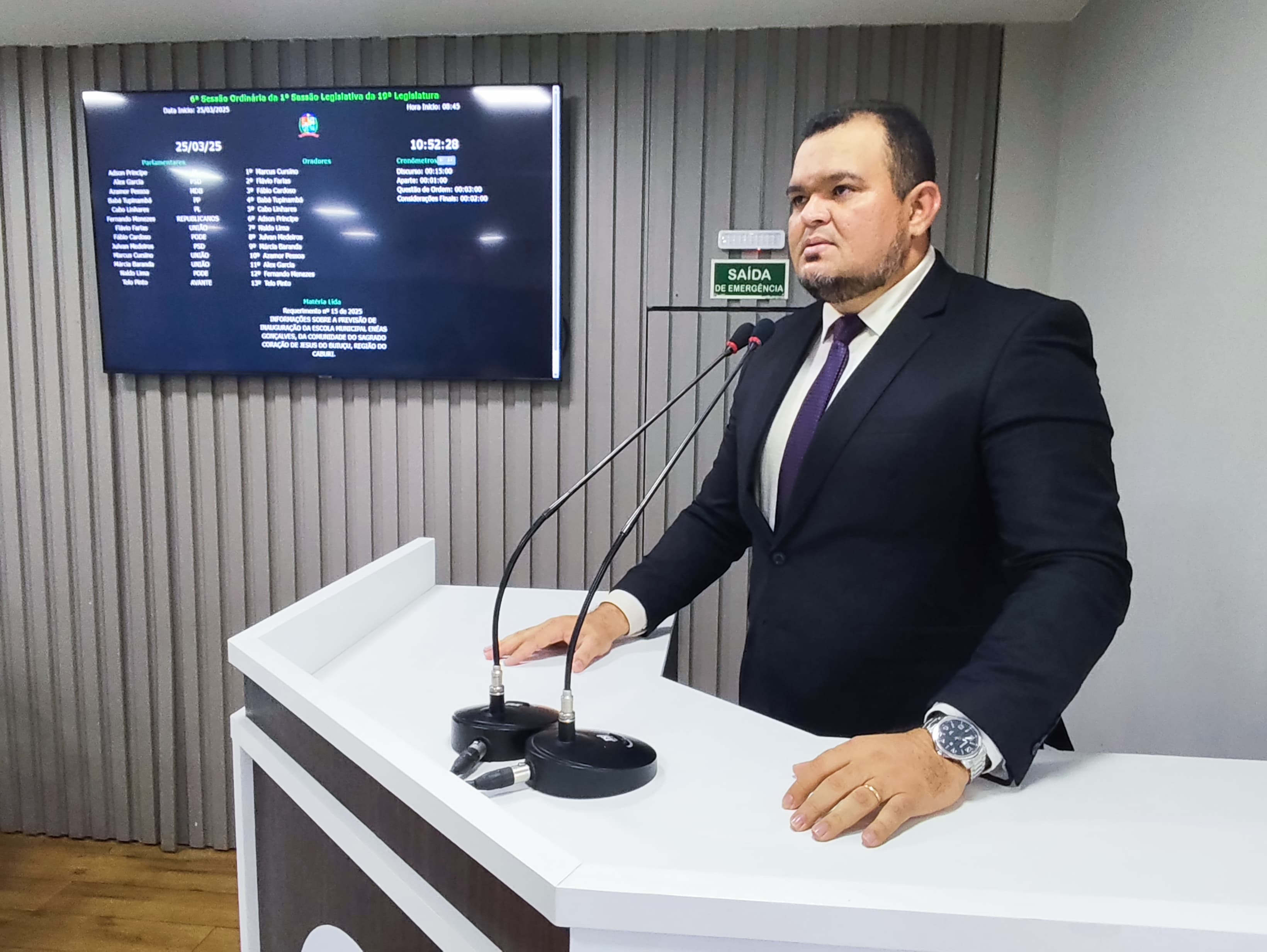 Vereador Azamor Pessoa propõe Ensino em Tempo Integral na Escola Municipal São Pedro, em Parintins