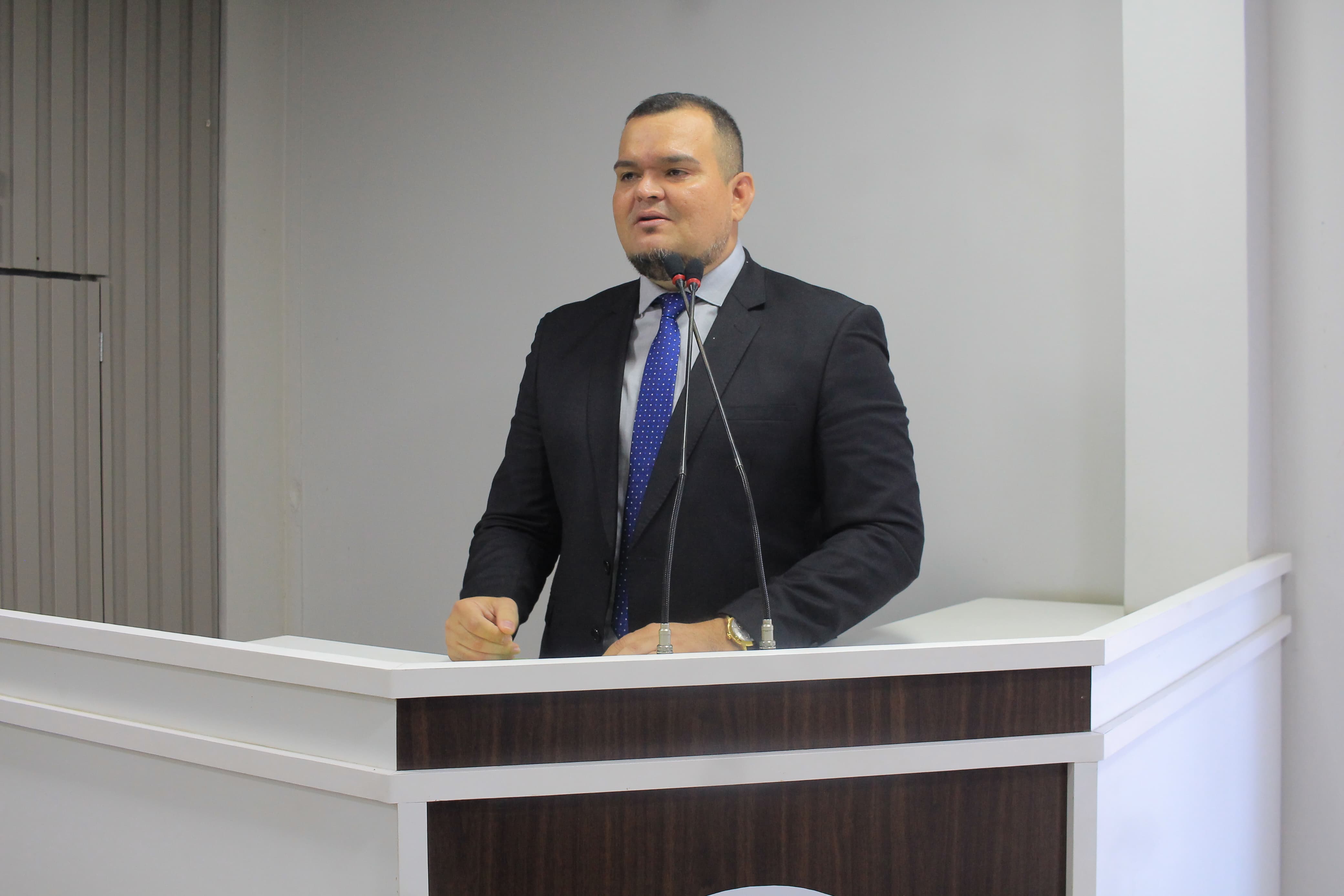 Vereador Azamor Pessoa reforça luta por melhorias no Hospital Regional Jofre Cohen com solicitação de novo Mamógrafo Digital