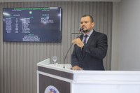 Vereador Azamor Pessoa solicita abafadores de ruído (protetores auriculares) para estudantes com Transtorno do Espectro Autista (TEA) na Rede Municipal