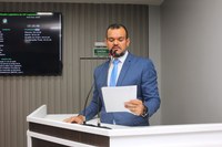 VEREADOR AZAMOR PESSOA SOLICITA CONSTRUÇÃO DE GINÁSIO POLIESPORTIVO PARA A COMUNIDADE DO MORIÁ, ZONA RURAL DE PARINTINS