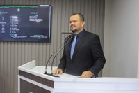 Vereador Azamor Pessoa solicita reforma da Casa de Farinha e recuperação da Escola São Pedro na Região do Rio Uaicurapá 