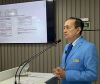 Vereador Babá Tupinambá questiona uso de recursos e atuação da EMTT em Parintins