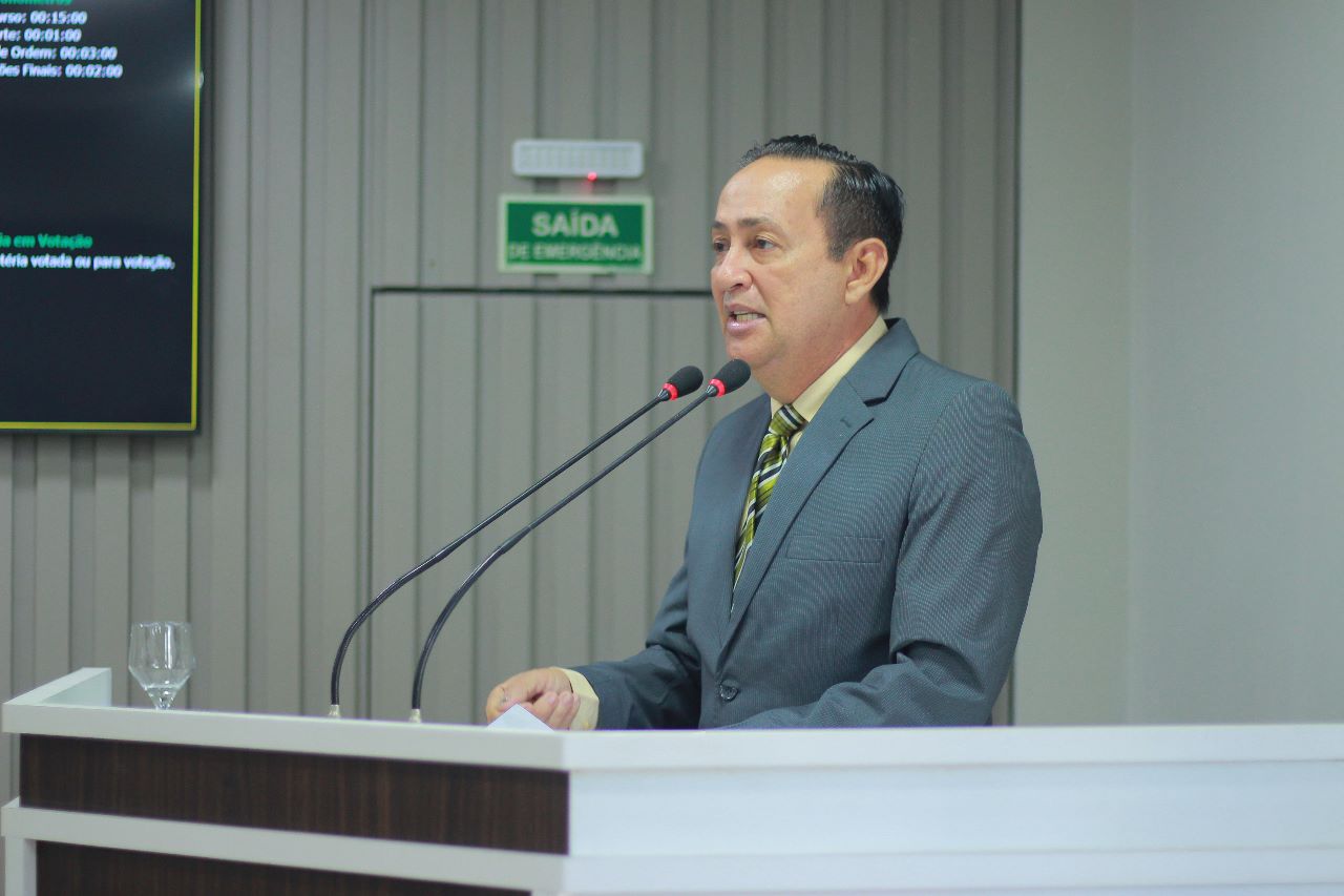 Vereador Babá Tupinambá solicita melhoria da Ouvidoria Digital no município, para tornar o acesso mais prático à população