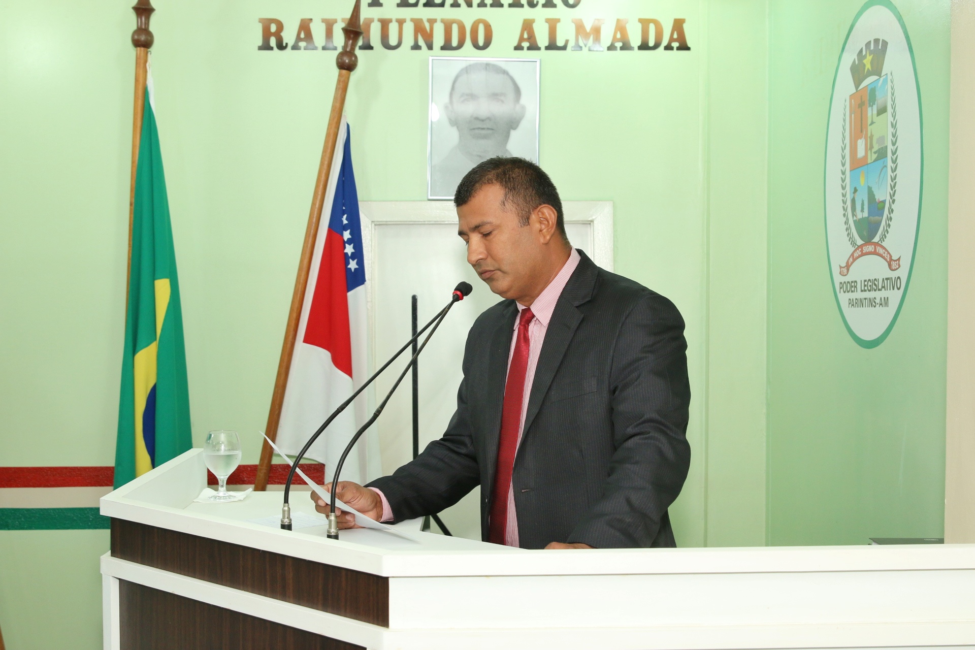 Vereador Bertoldo solicita recuperação asfáltica para a Rua Sá Peixoto e operação tapa-buraco para Rua Silva Campos