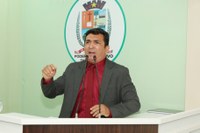 Vereador Beto critica conduta de vereadora oposicionista e apresenta parecer da denúncia contra o vereador Gelson Moraes