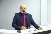 Vereador Cabo Linhares solicita contratação de Psicólogos para atendimento de Policiais Militares de Parintins   