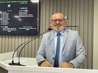 Vereador Cabo Linhares solicita pavimentação de ruas nos bairros Jacareacanga e Tonzinho Saunier, em Parintins