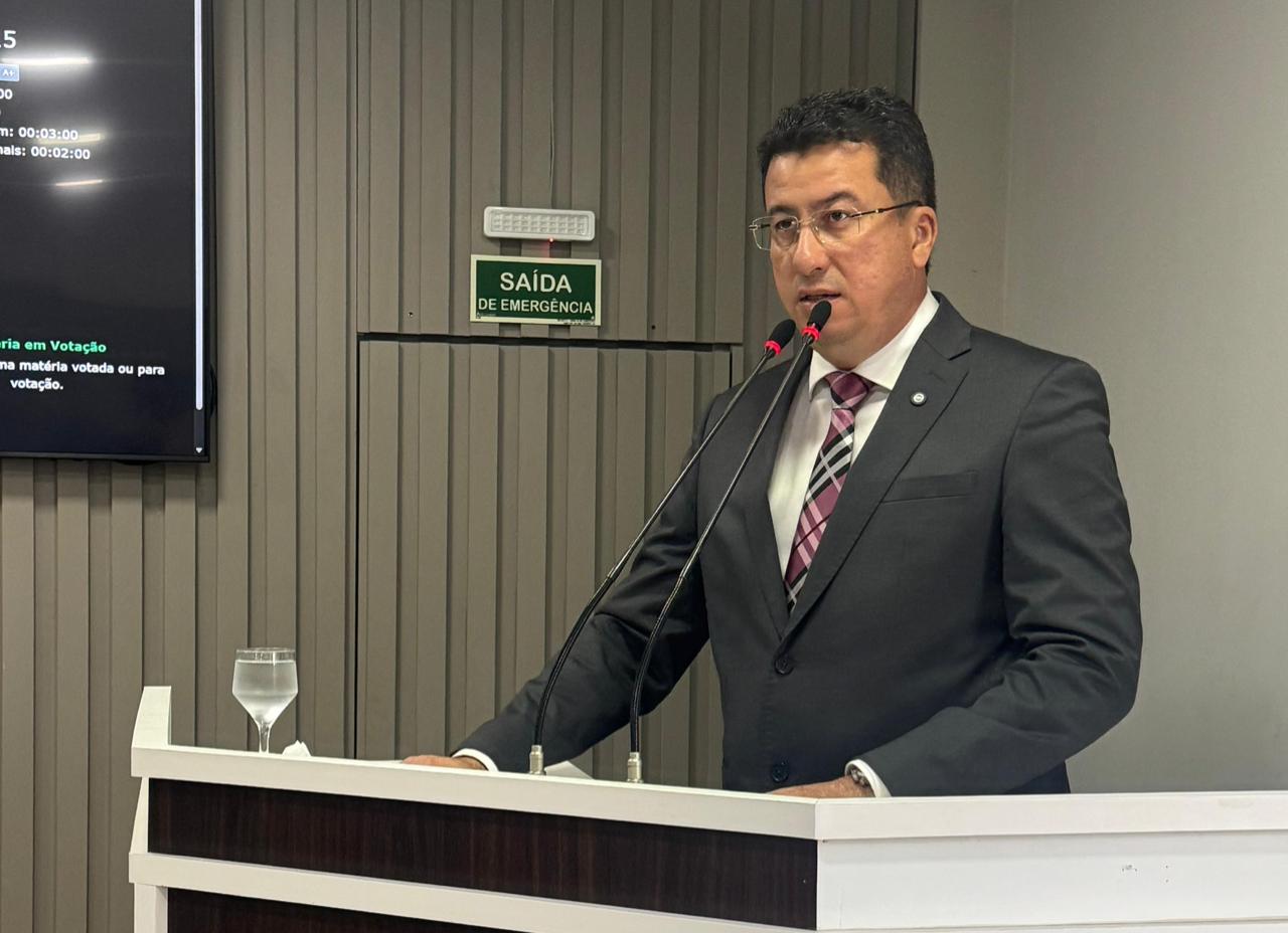 Vereador Fábio Cardoso Apresenta Detalhamento de Emendas Parlamentares com Foco em Saúde e Desenvolvimento