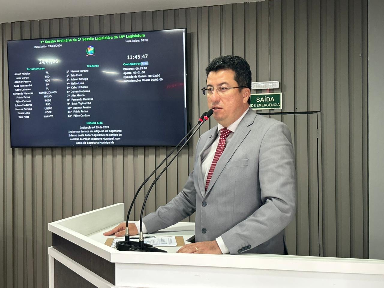 Vereador Fábio Cardoso propõe ações estratégicas voltadas à educação, infraestrutura e segurança alimentar em Parintins