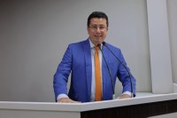 Vereador Fábio Cardoso propõe aquisição de uma van para o CAPS II em Parintins