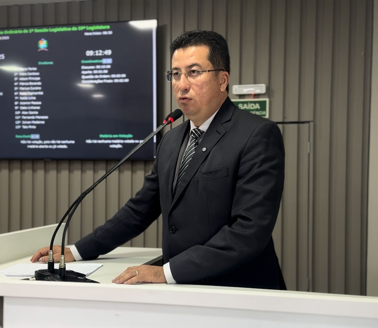 Vereador Fábio Cardoso Propõe Reforço no CAPS II e Avalia Situação de Veículos no Parqueamento Municipal