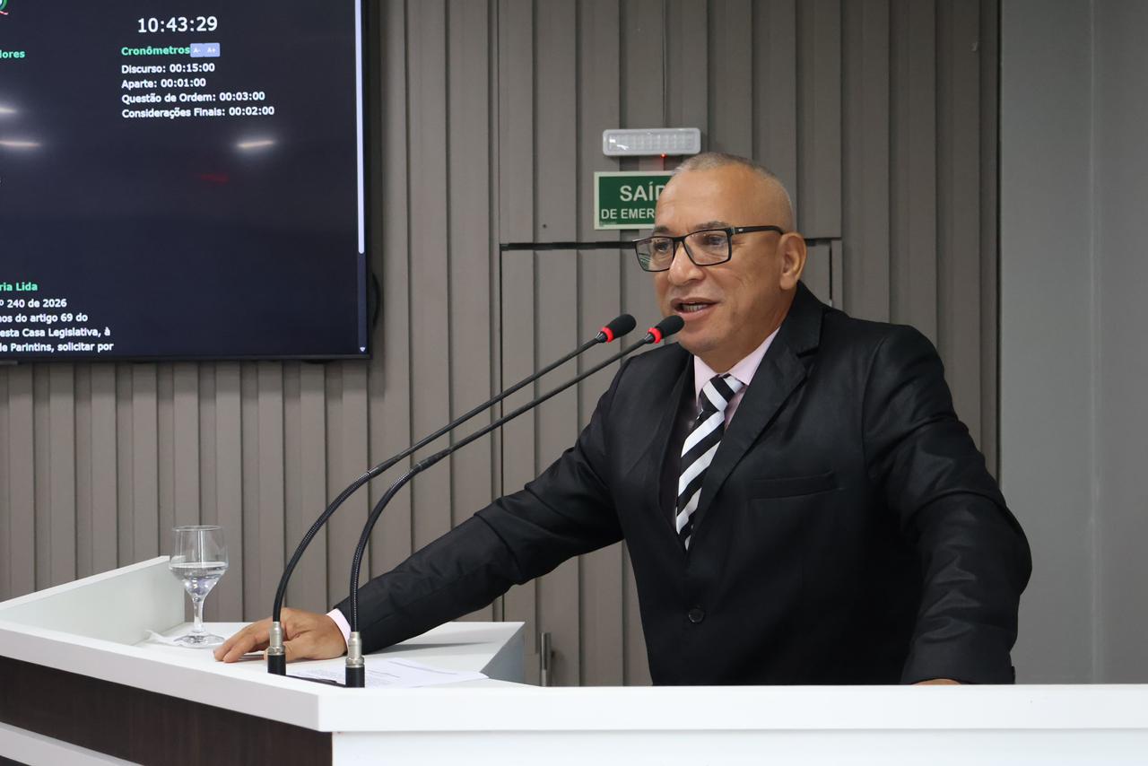 Vereador Fernando Menezes apresenta indicações voltadas à população urbana e rural de Parintins