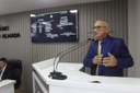 Vereador Fernando Menezes realiza indicações solicitando o recapeamento asfáltico de vias e solicita a construção de sala de aula em escola do Município