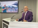 Vereador Fernando Menezes solicita a instalação de comedouros para cães e gatos em pontos estratégicos da cidade