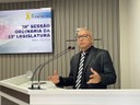 Vereador Fernando Menezes solicita melhorias em escolas da zona rural de Parintins