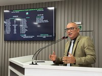 Vereador Fernando Menezes solicita título de cidadão parintinense para o ex-deputado estadual Josué Neto