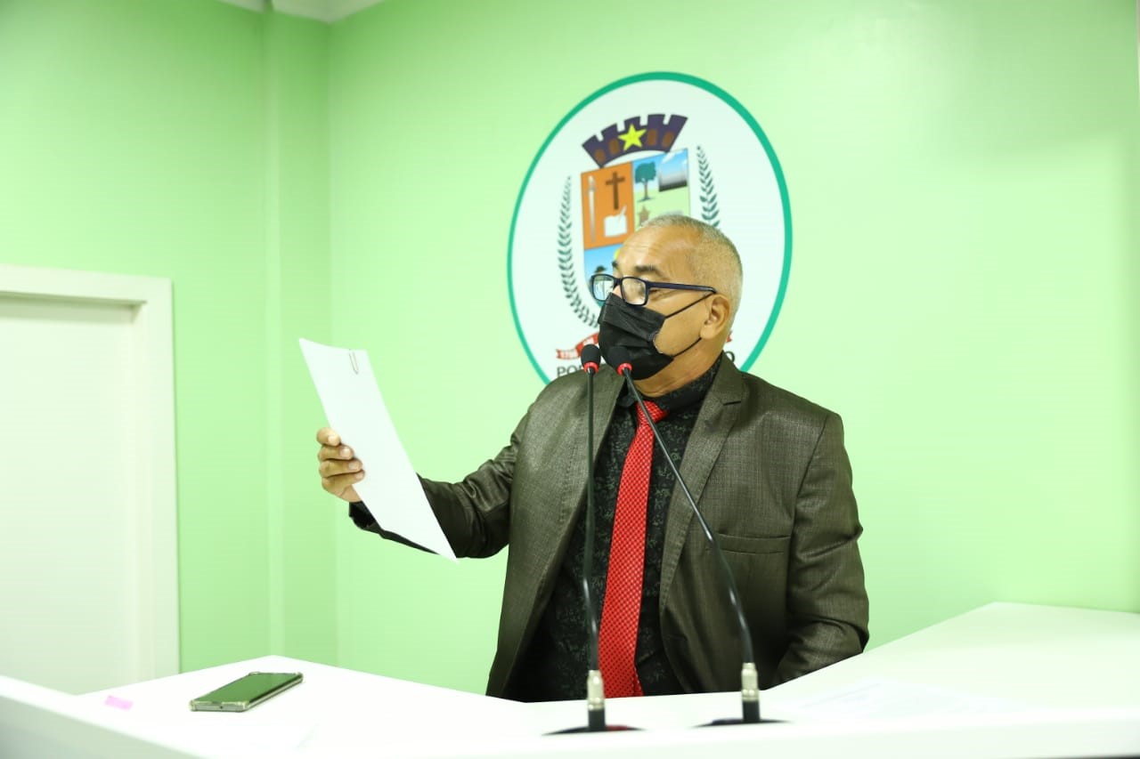 Vereador Fernando pauta proposituras em Educação e Infraestrutura   