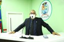 Vereador Fernando solicita poda de árvores no Conjunto Sham