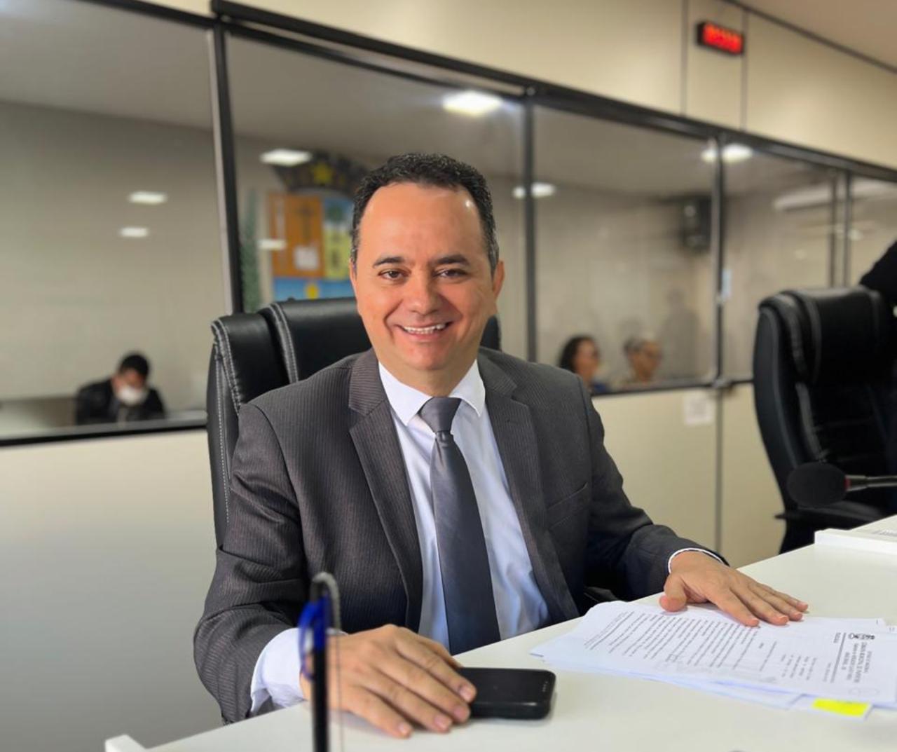 Vereador Flávio Farias destina emendas impositivas para as áreas da Saúde e Assistência Social em Parintins