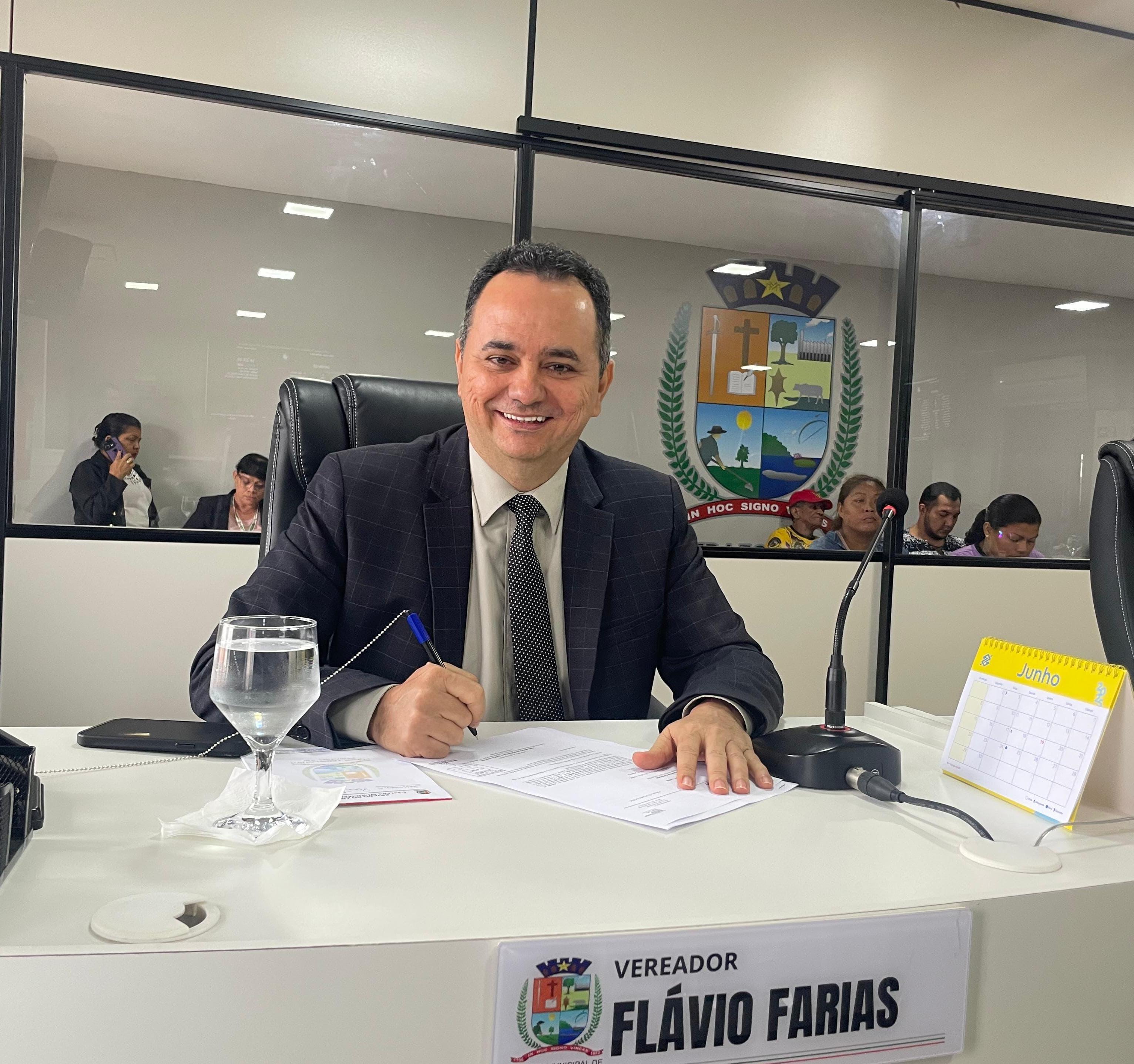 Vereador Flávio Farias Solicita à Prefeitura Municipal que Rua João Melo permaneça aberta a circulação de veículos durante o Festival Folclórico de Parintins