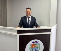 Vereador Flávio Farias solicita contratação de fisioterapeutas para a rede básica de saúde de Parintins