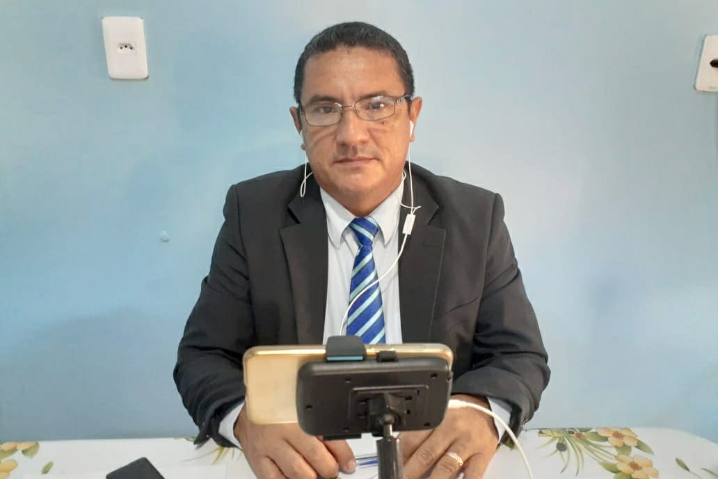 Vereador Gelson solicita melhorias para vias públicas e informações sobre uso de medicamentos em tratamento de Covid-19