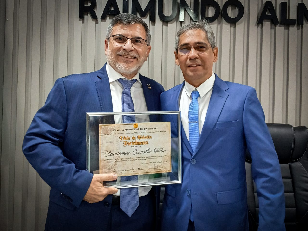 Vereador Julvan Medeiros prestigia entrega de Título de Cidadão Parintinense a Dodó Carvalho