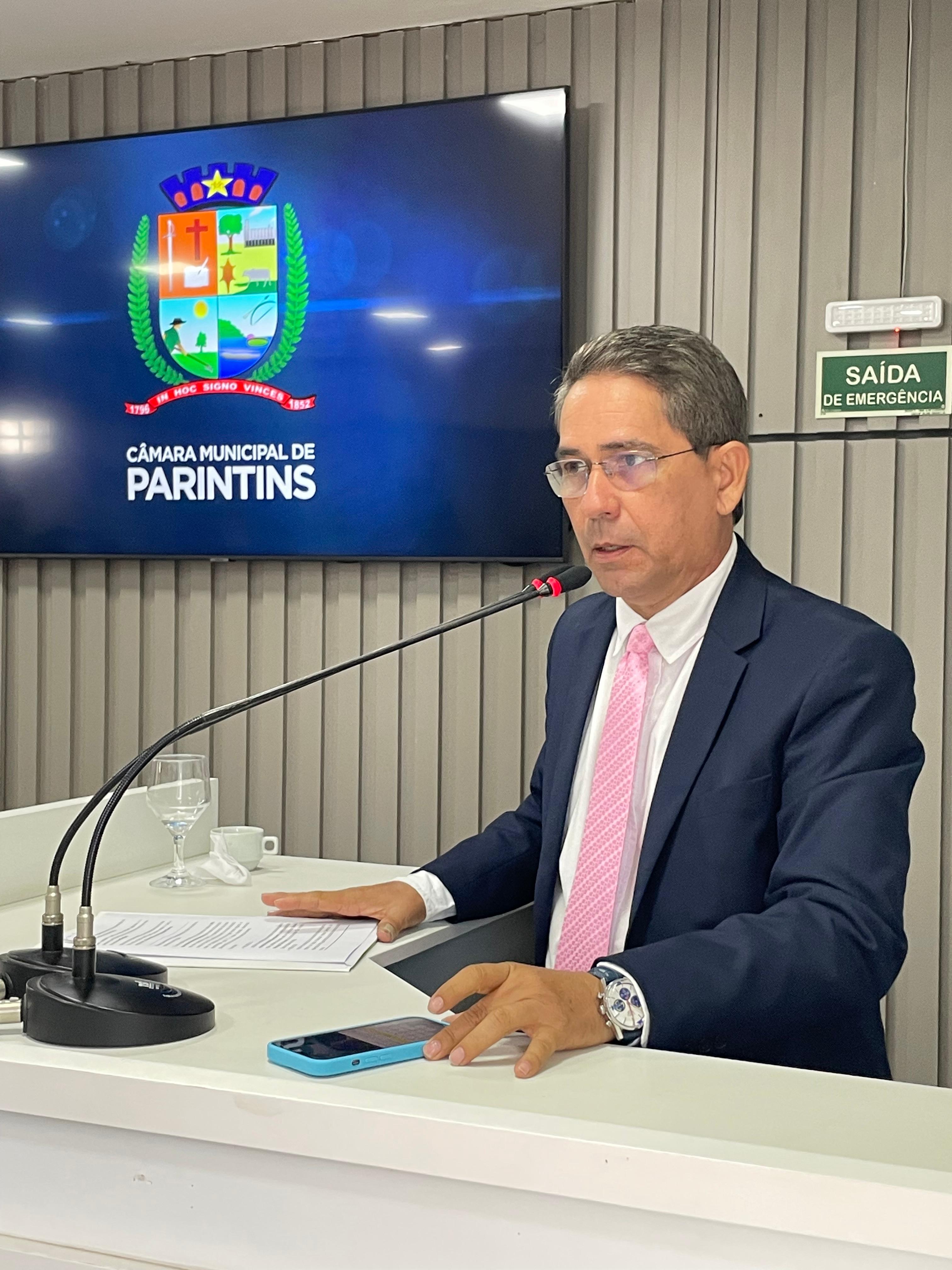 Vereador Julvan Medeiros Solicita Contratação Urgente de Mais um Urologista para Parintins