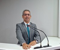Vereador Julvan Medeiros visita obras da Casa da Cultura e garante fiscalização em Parintins