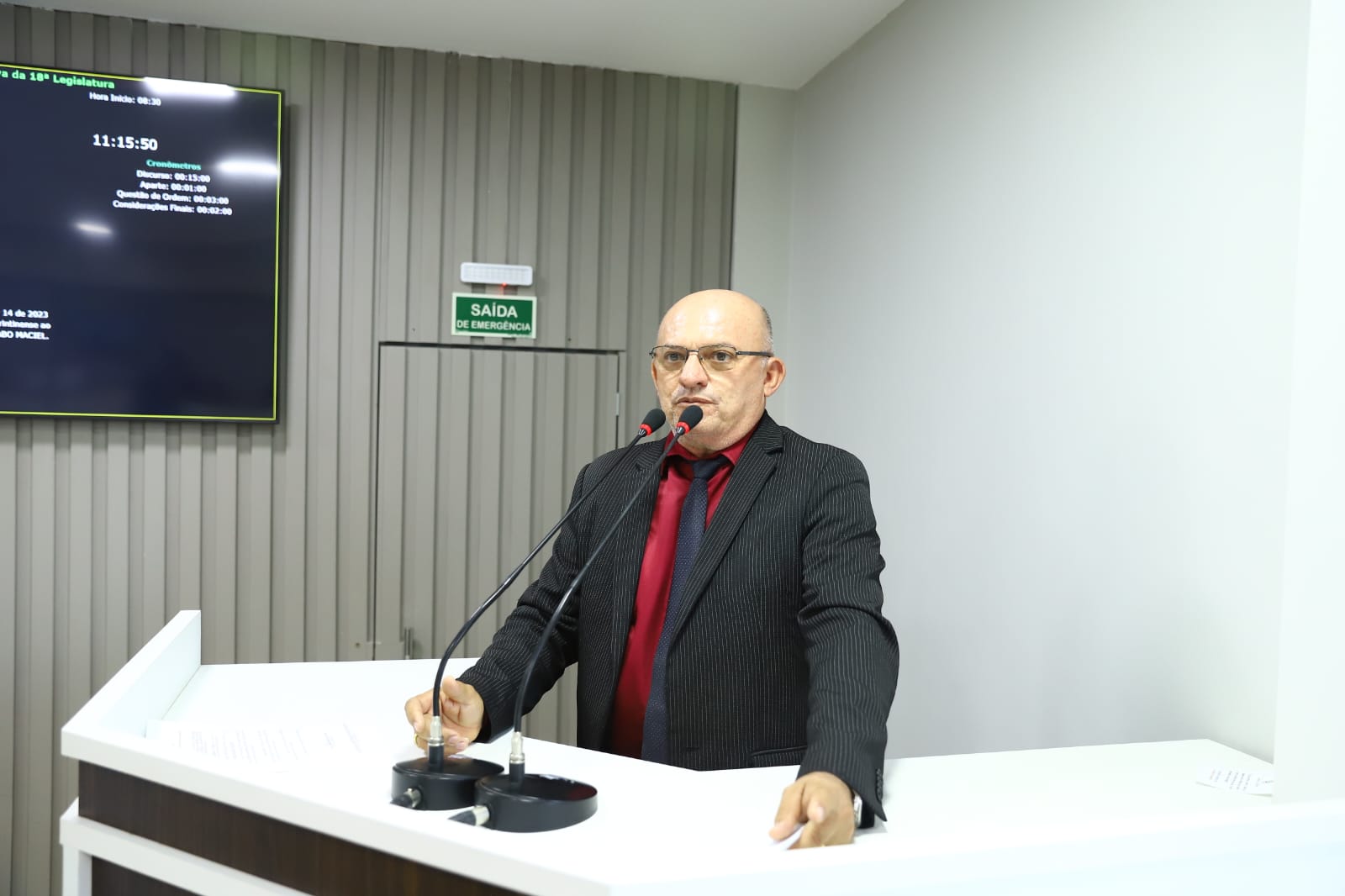 Vereador Linhares solicita título de cidadania parintinense ao Deputado Estadual Cabo Maciel   