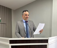 Vereador Marcus Cursino propõe cadastramento de animais domésticos e solicita informações sobre políticas públicas voltadas ao bem-estar animal
