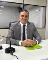 Vereador Marcus Cursino solicita ação de tapa-buraco na cidade