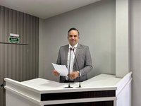 Vereador Marcus Cursino solicita esclarecimento a respeito do abandono da obra da Escola Pedro Reis Ferreira na Comunidade do Paraná do Espírito Santo