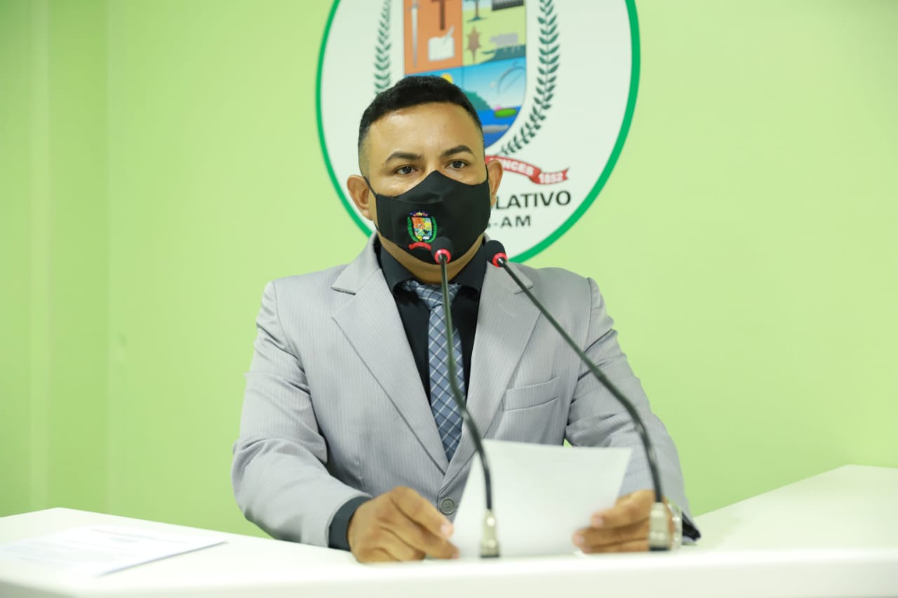 Vereador Naldo Lima apresenta demandas de donos de embarcações   