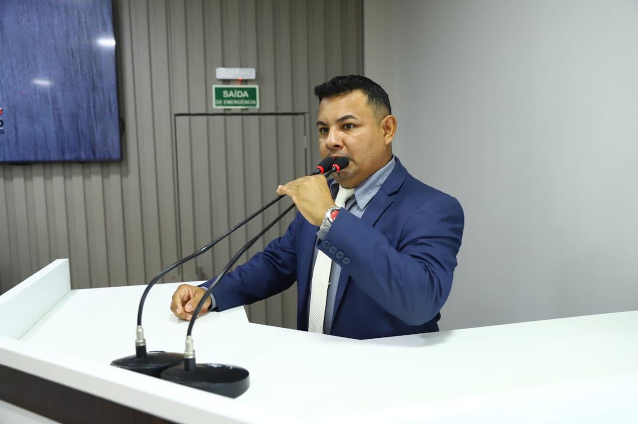 Vereador Naldo Lima defende a implementação de CAIC em Parintins