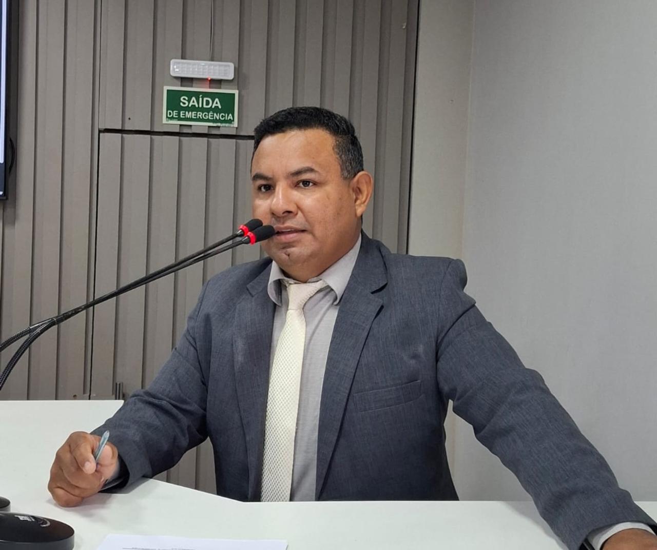 Vereador Naldo Lima solicita ao Governo do Estado a contratação de vigilância para o antigo prédio do Detran, no Centro da cidade