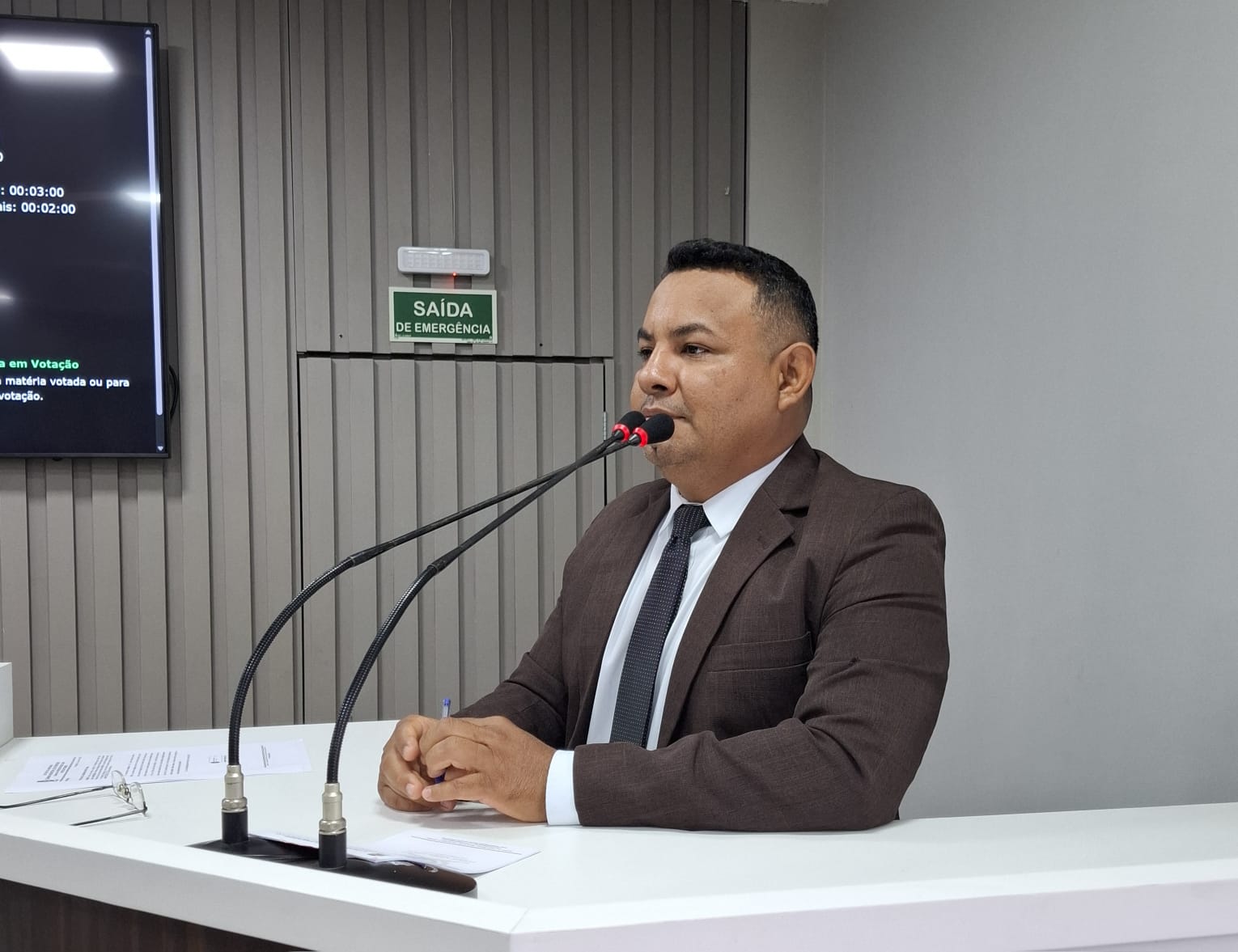 Vereador Naldo Lima solicita informações ao UG-PADEAM sobre o início da construção do CETI na Vila Amazônia   