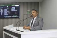 Vereador Naldo Lima solicita manutenção das ambulâncias da Central de Resgate