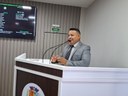 Vereador Naldo Lima solicita melhorias para infraestrutura municipal