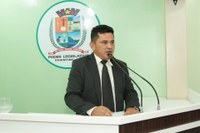 Vereador Renei faz cobrança à Semed