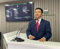 Vereador Telo Pinto apresenta proposta em saúde e rende homenagem a Agostinho