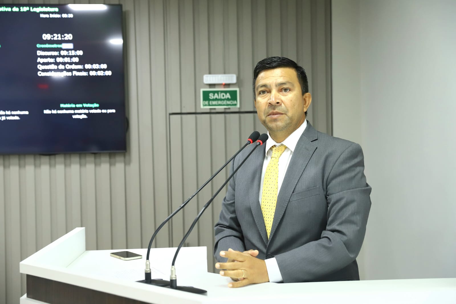 Vereador Telo Pinto solicita melhorias para comunidades Panauaru e Santa Terezinha   