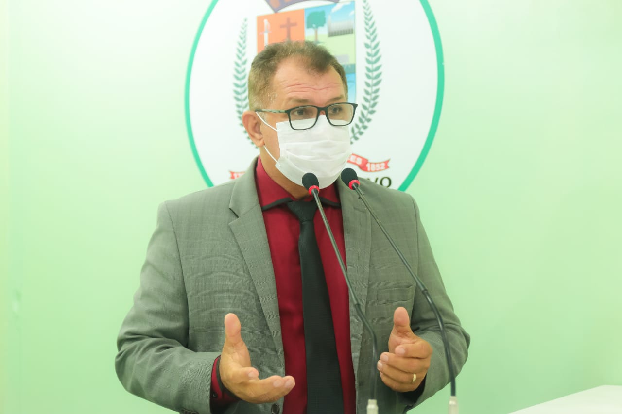 Vereador Tião Teixeira destaca cancelamento do Réveillon de Parintins