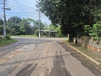 Vereadora Márcia Baranda solicita sinalização urgente na curva da Estrada do Macurany para previnir acidentes