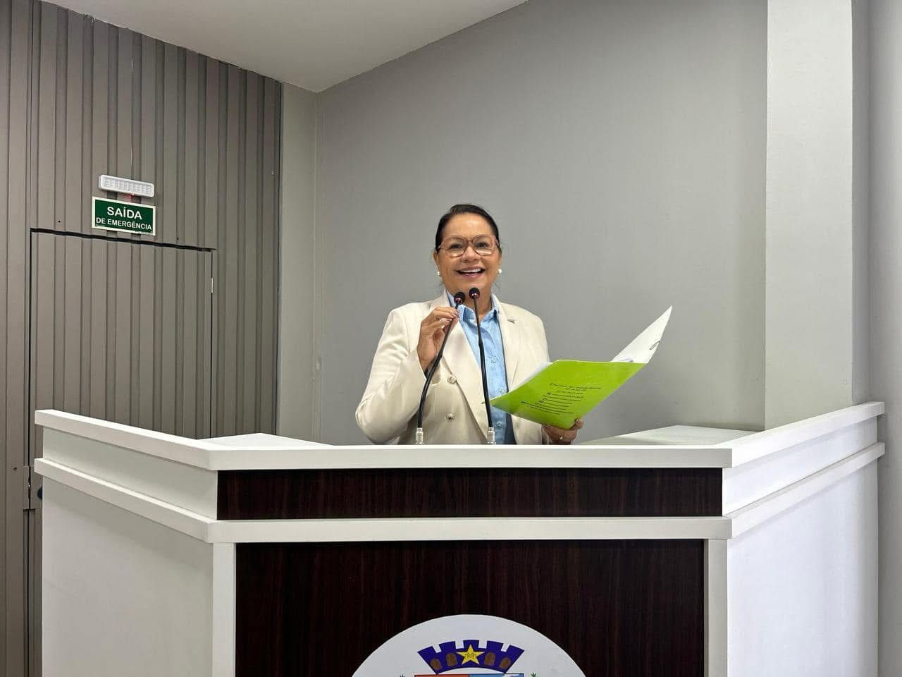 Vereadora Márcia Baranda solicita testagem molecular para HPV e câncer do colo do útero em Parintins